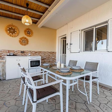 Aperanto Galazio Apartment Archangelos  Exteriör bild